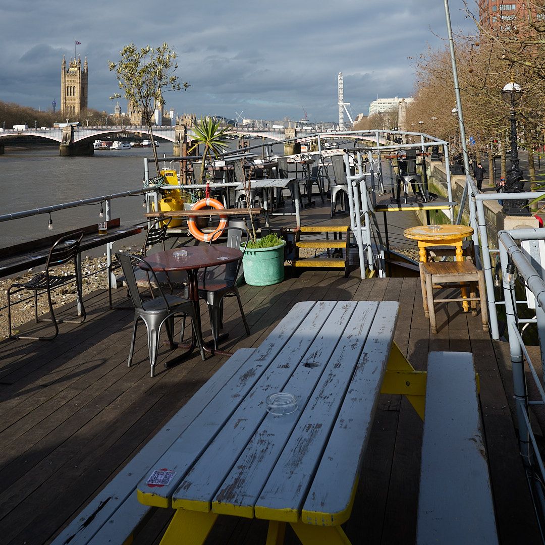 Tamesis Dock—upper deck table [2]