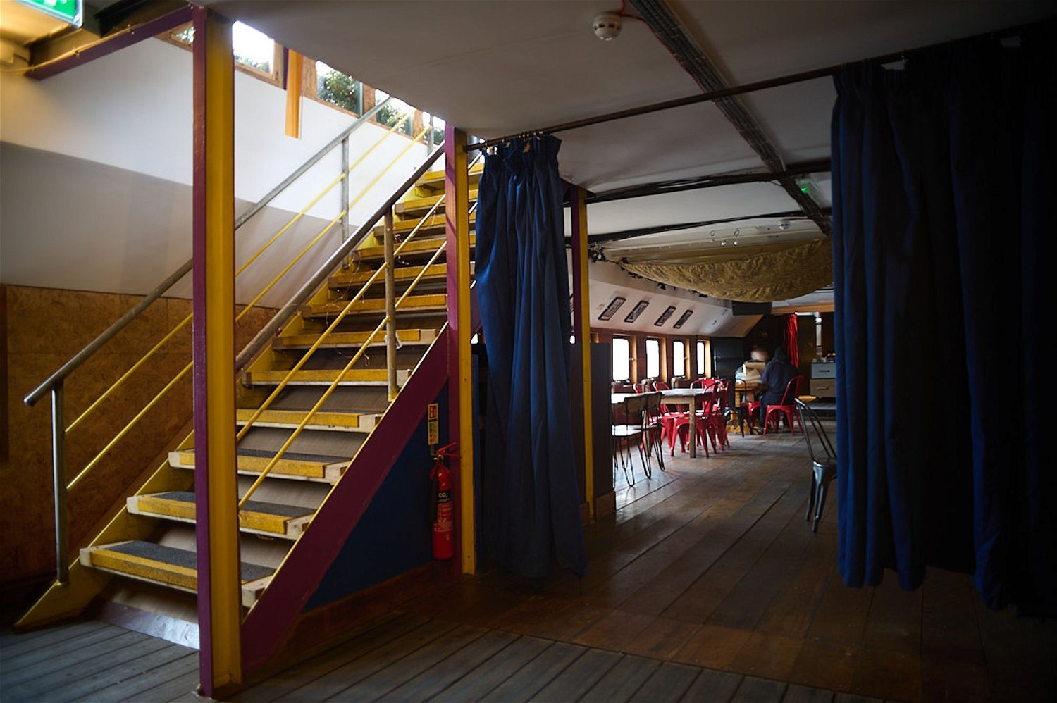 Battersea Barge—stairwell on lower–deck [3
