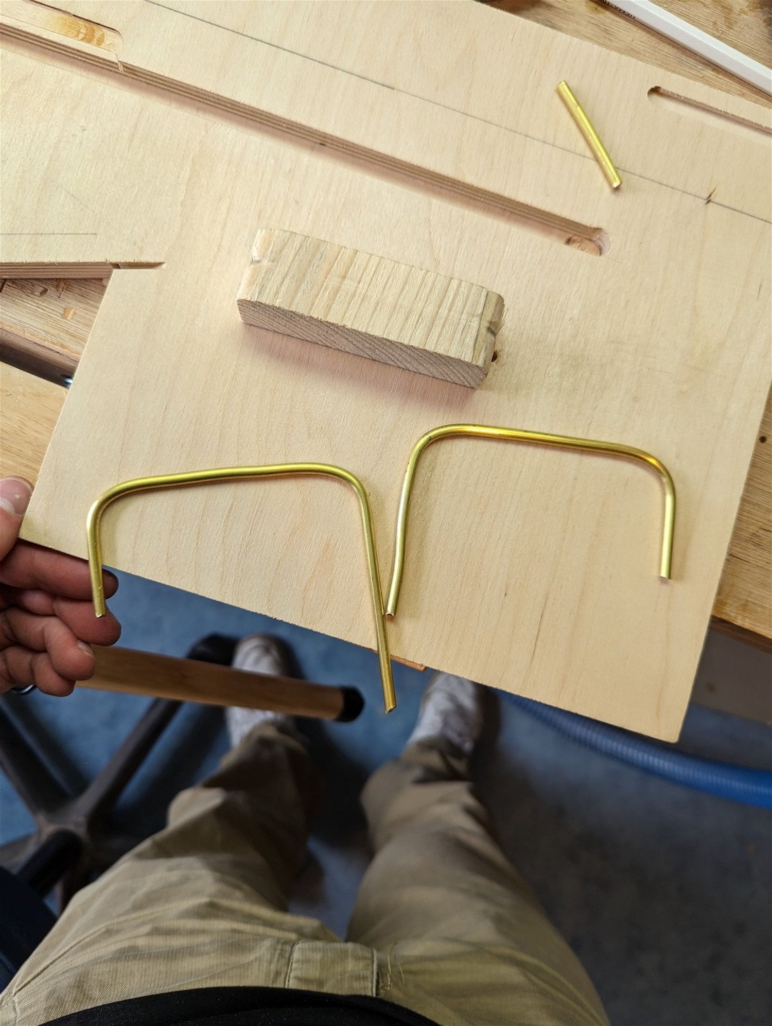 I tried my hand at bending some brass bar manually using a wooden block. It’s very far from perfect, but was a good experiment. The block i used for bending was too soft so i wasn’t able to make the bends repeatable.